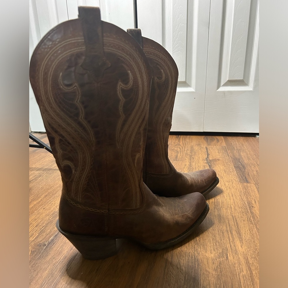 Ariat Women’s Lively Western Boot size 10